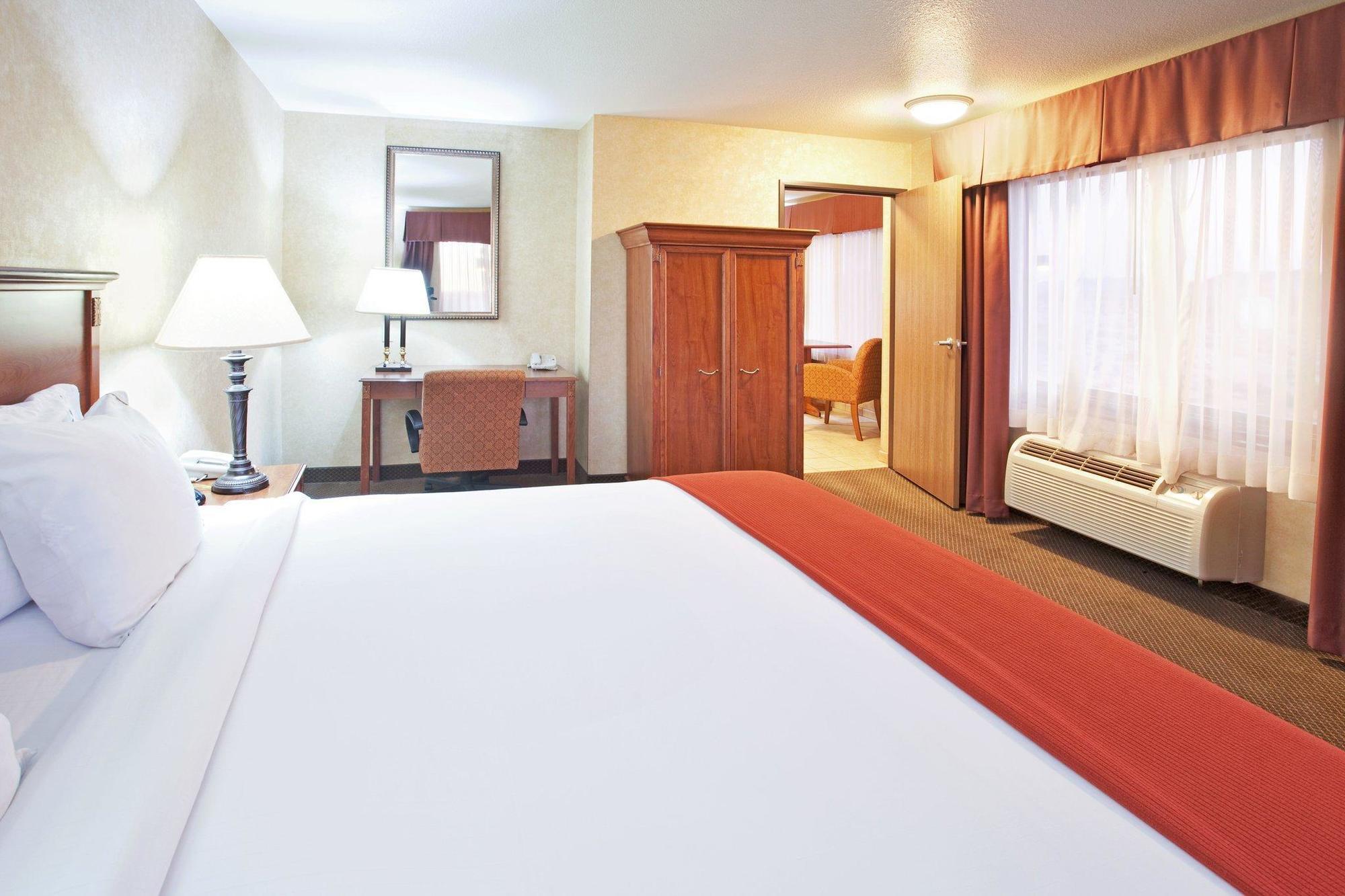 Holiday Inn Express Hotel & Suites Barstow By Ihg Exterior photo